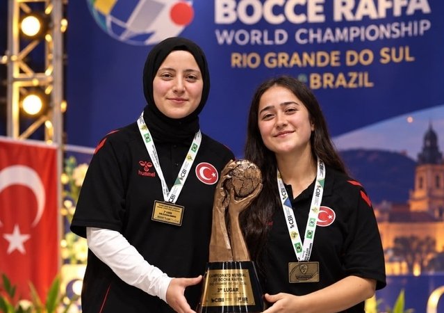 Samsunsporlu Selma Kalanç, Brezilya'da Raffa Dünya Şampiyonası'nda bronz madalya aldı