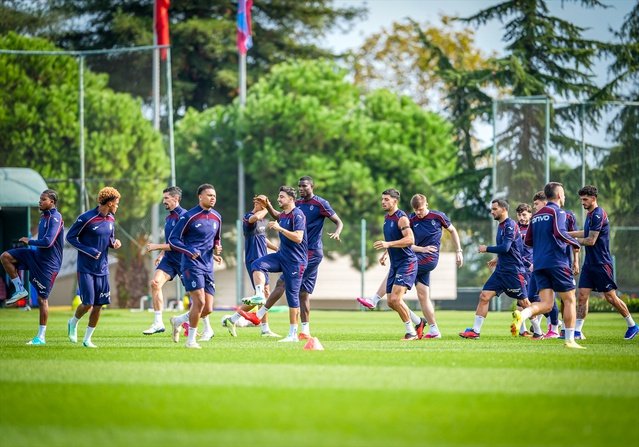 Thomas Reis yönetimindeki Trabzonspor, Samsunspor deplasmanına otobüsle gitti