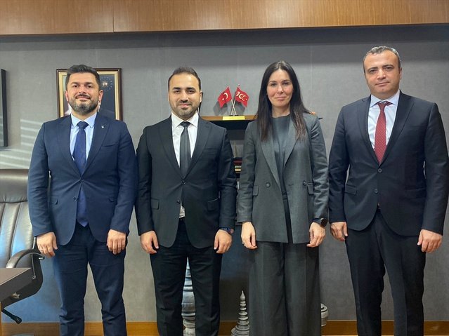 Vezirköprü heyeti Ankara'da milletvekilleriyle kara yolu ve güreş alanını görüştü