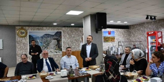 Vezirköprü'de 1988'den beri görev yapan Dr. Süleyman Aygün emekliye ayrıldı