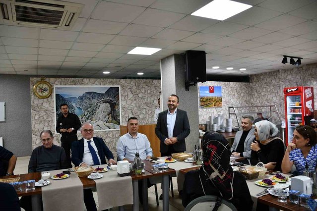 Vezirköprü'de 1988'den beri görev yapan Dr. Süleyman Aygün emekliye ayrıldı