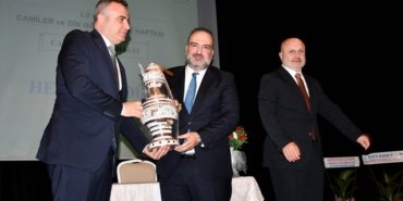 Vezirköprü'de Din Görevlileri Haftası'nda Eşmeci'ye teşekkür belgesi verildi