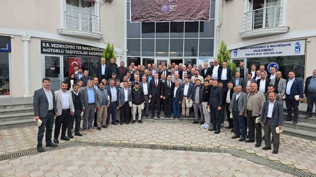 Vezirköprü'de muhtarlar ve protokolün toplantısında mahalle ihtiyaçları görüşüldü